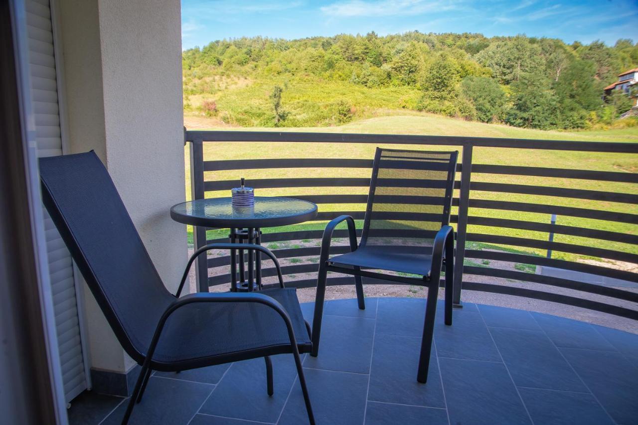 Apartmani Leptir Rakovica Exteriör bild