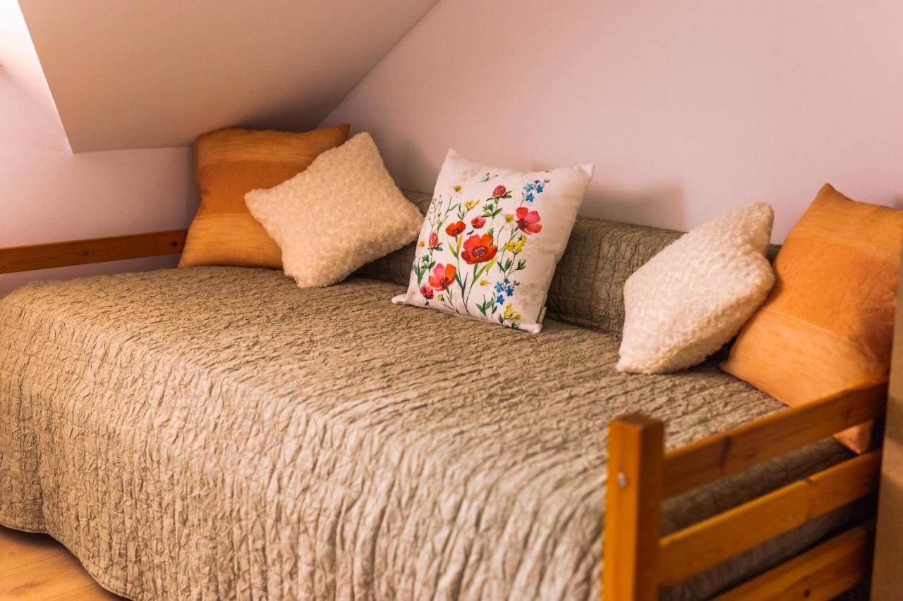 Apartmani Leptir Rakovica Exteriör bild