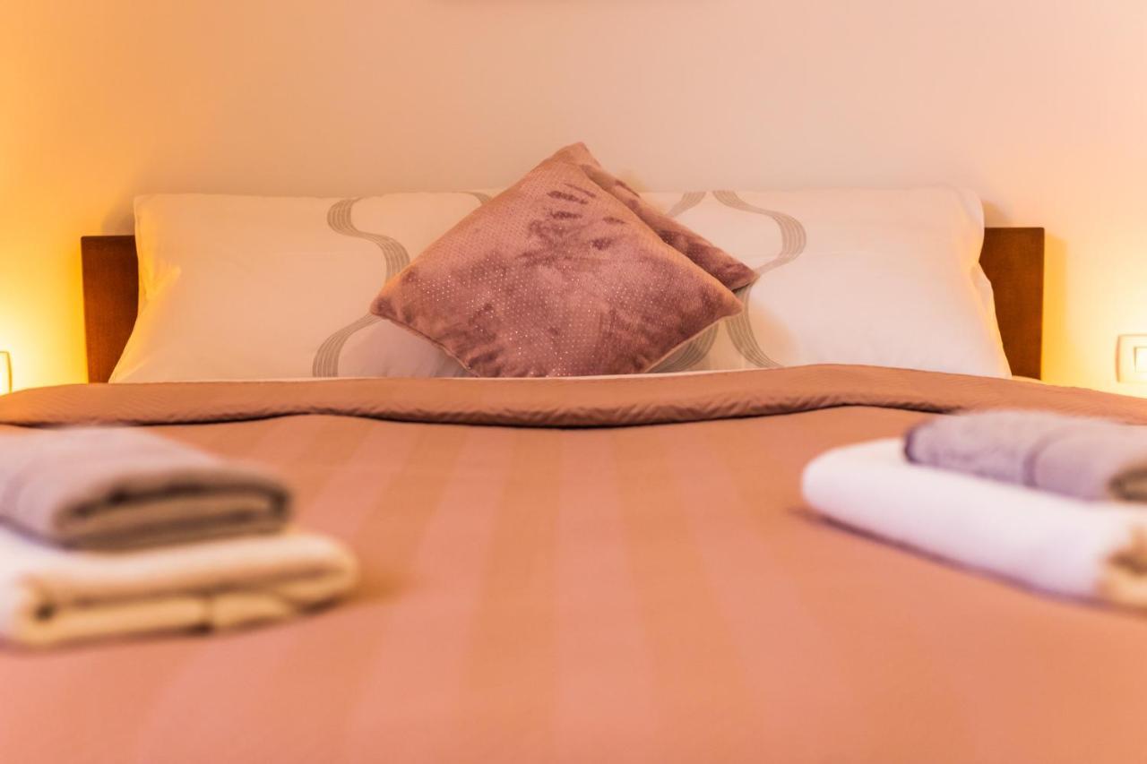 Apartmani Leptir Rakovica Exteriör bild