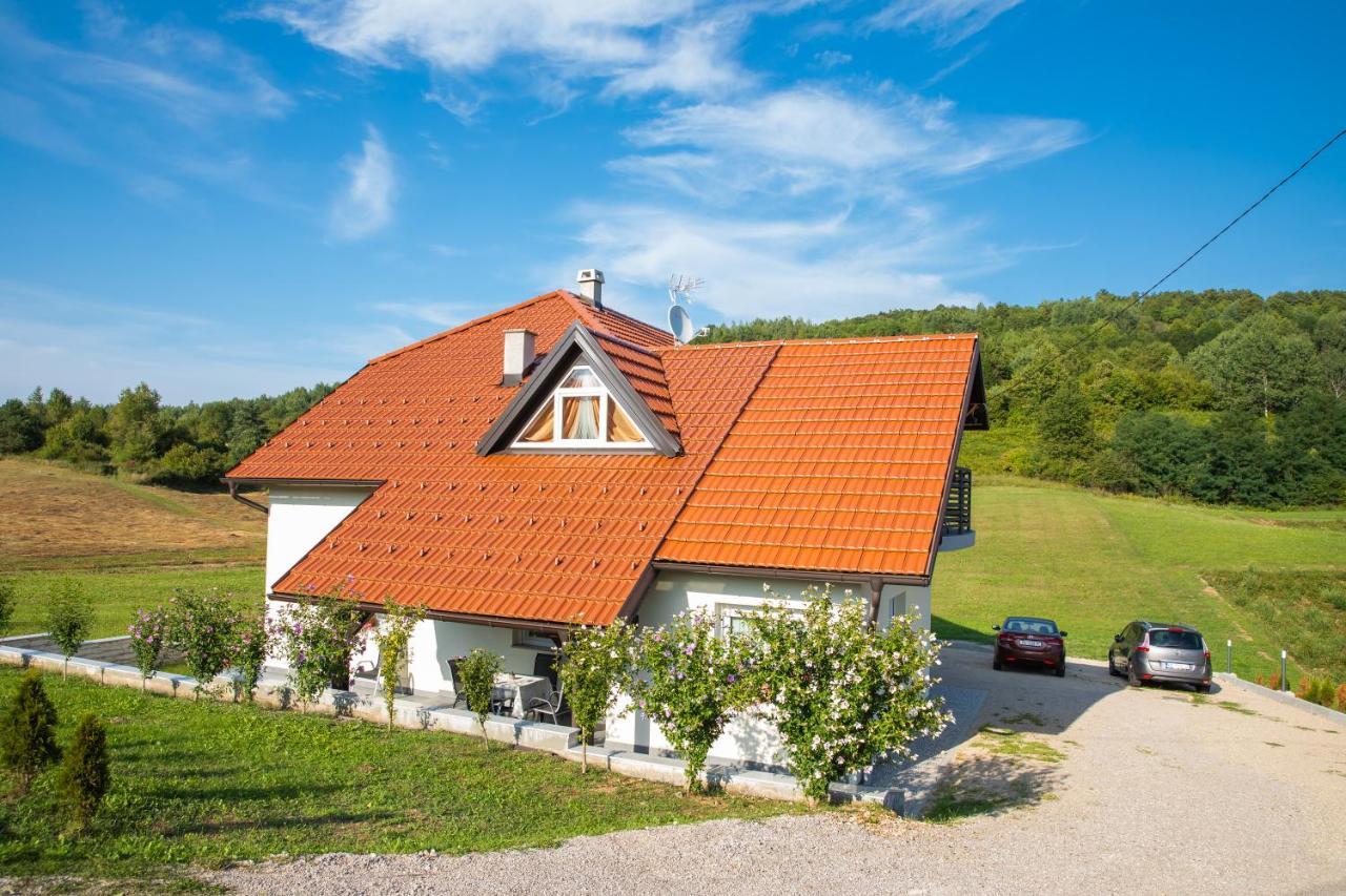 Apartmani Leptir Rakovica Exteriör bild
