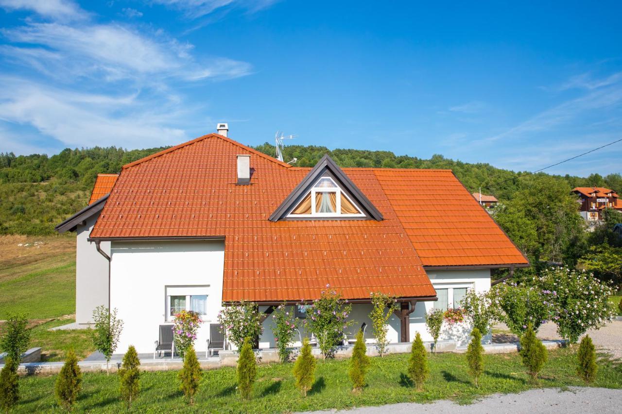 Apartmani Leptir Rakovica Exteriör bild