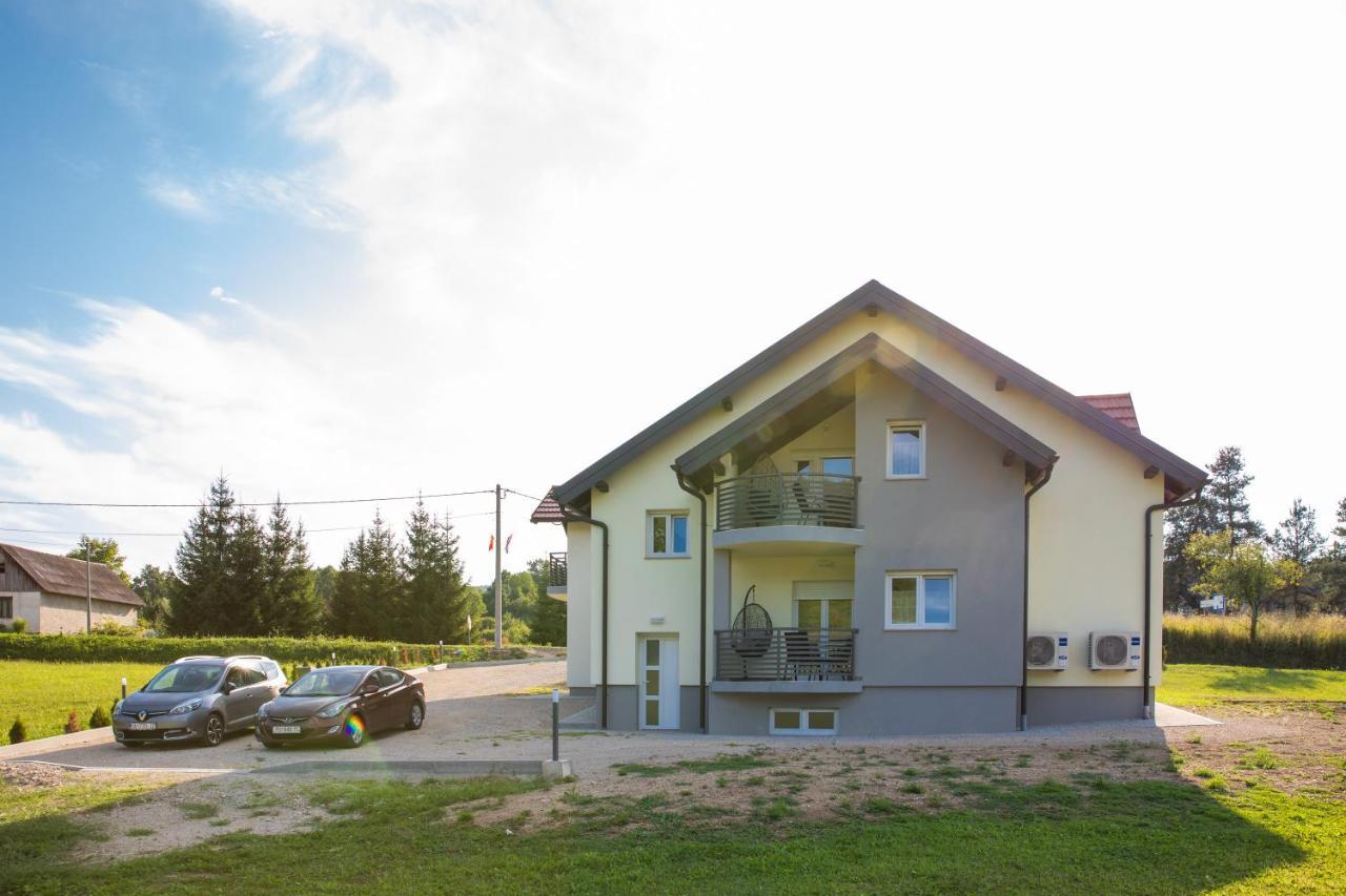 Apartmani Leptir Rakovica Exteriör bild
