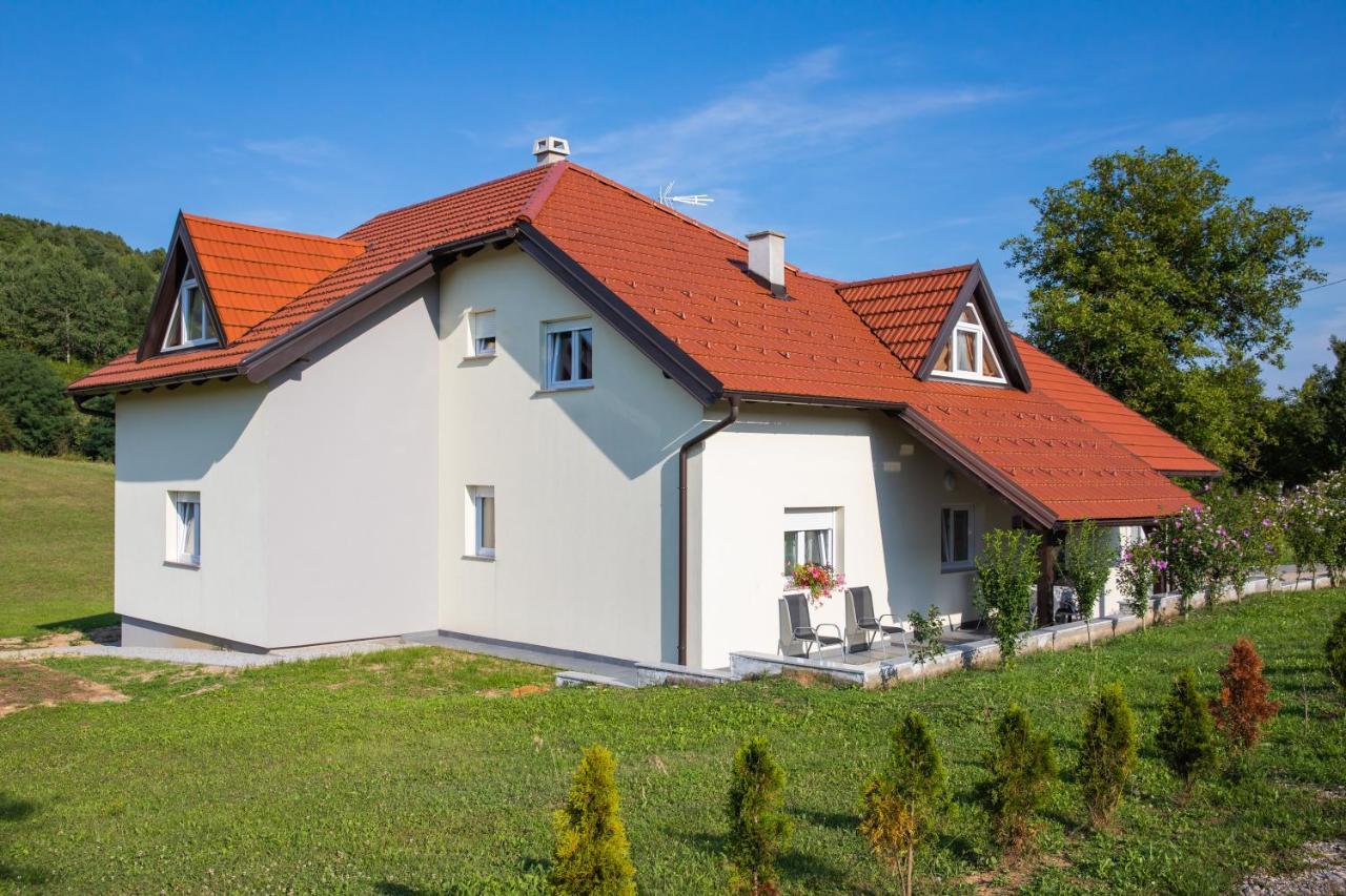 Apartmani Leptir Rakovica Exteriör bild