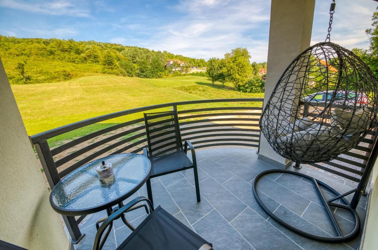 Apartmani Leptir Rakovica Exteriör bild