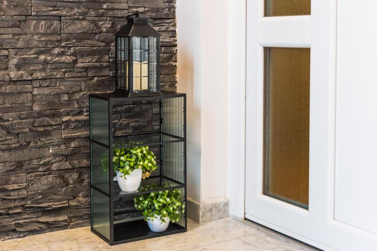Apartmani Leptir Rakovica Exteriör bild