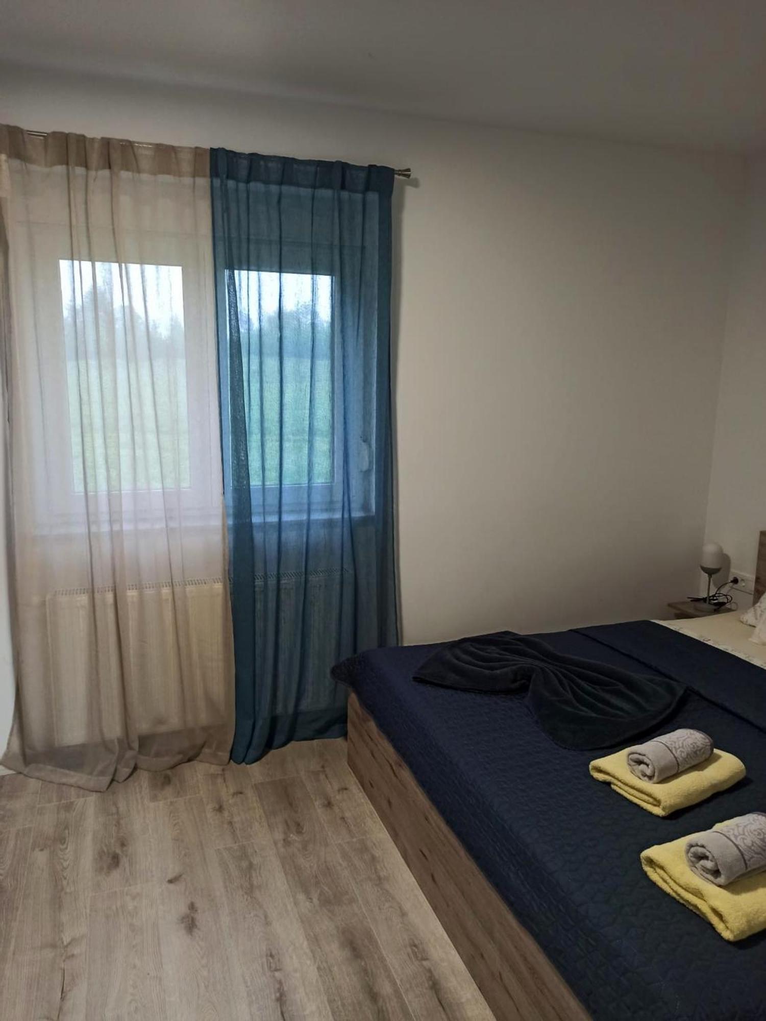 Apartmani Leptir Rakovica Exteriör bild