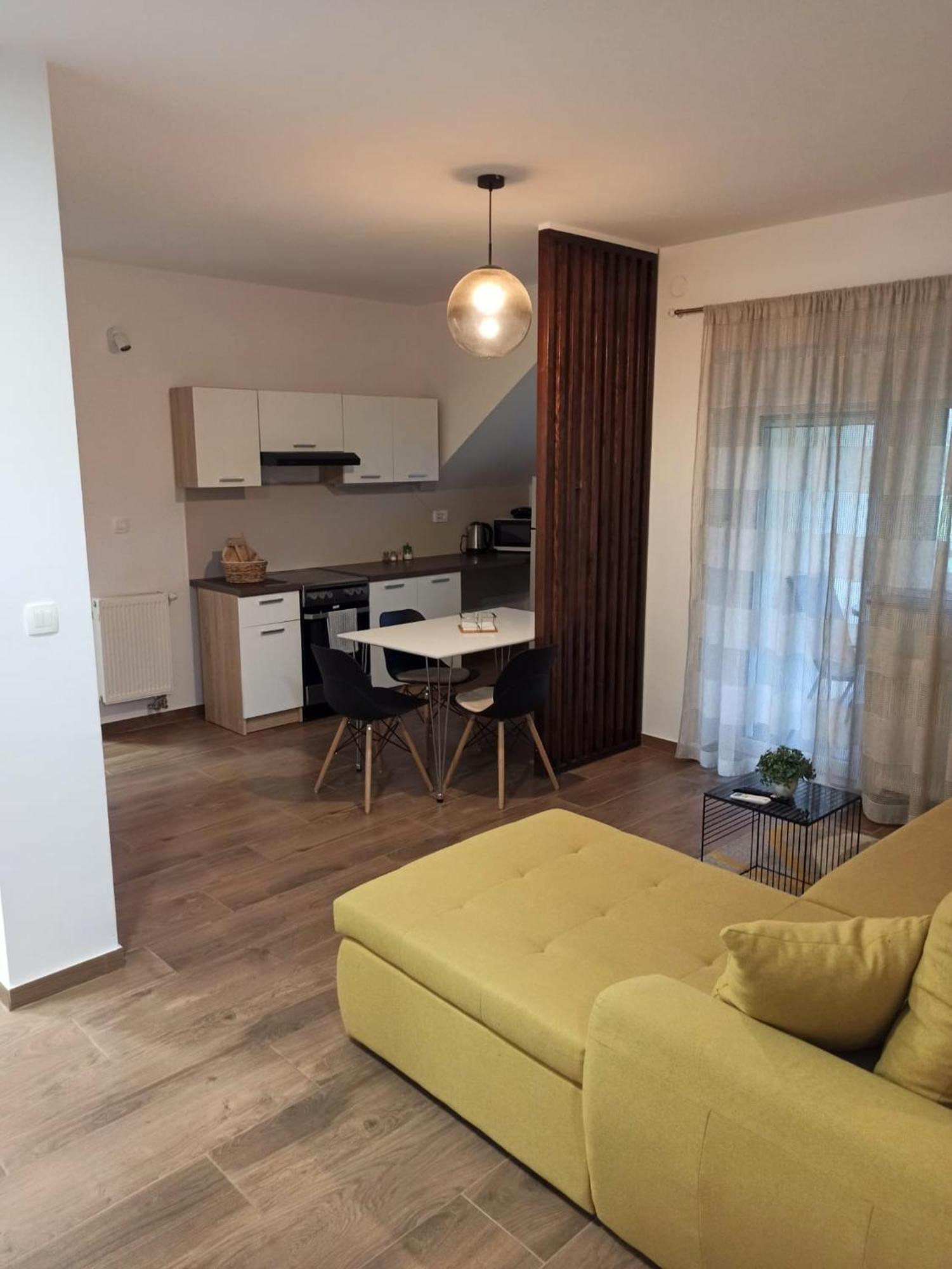 Apartmani Leptir Rakovica Exteriör bild