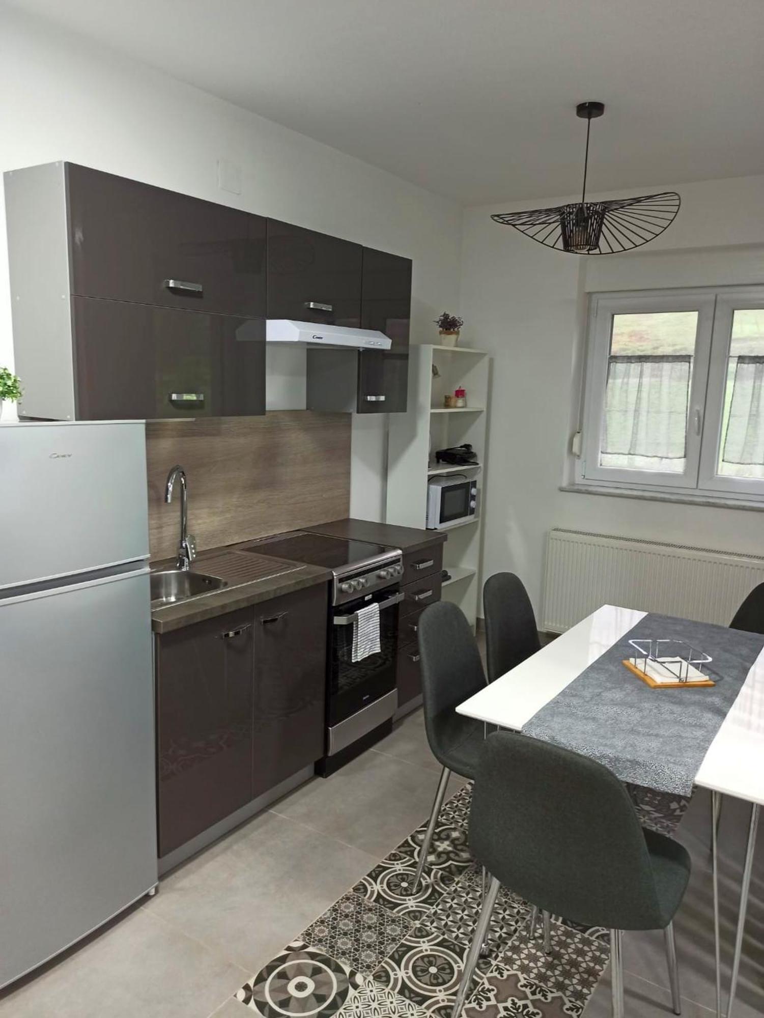 Apartmani Leptir Rakovica Exteriör bild