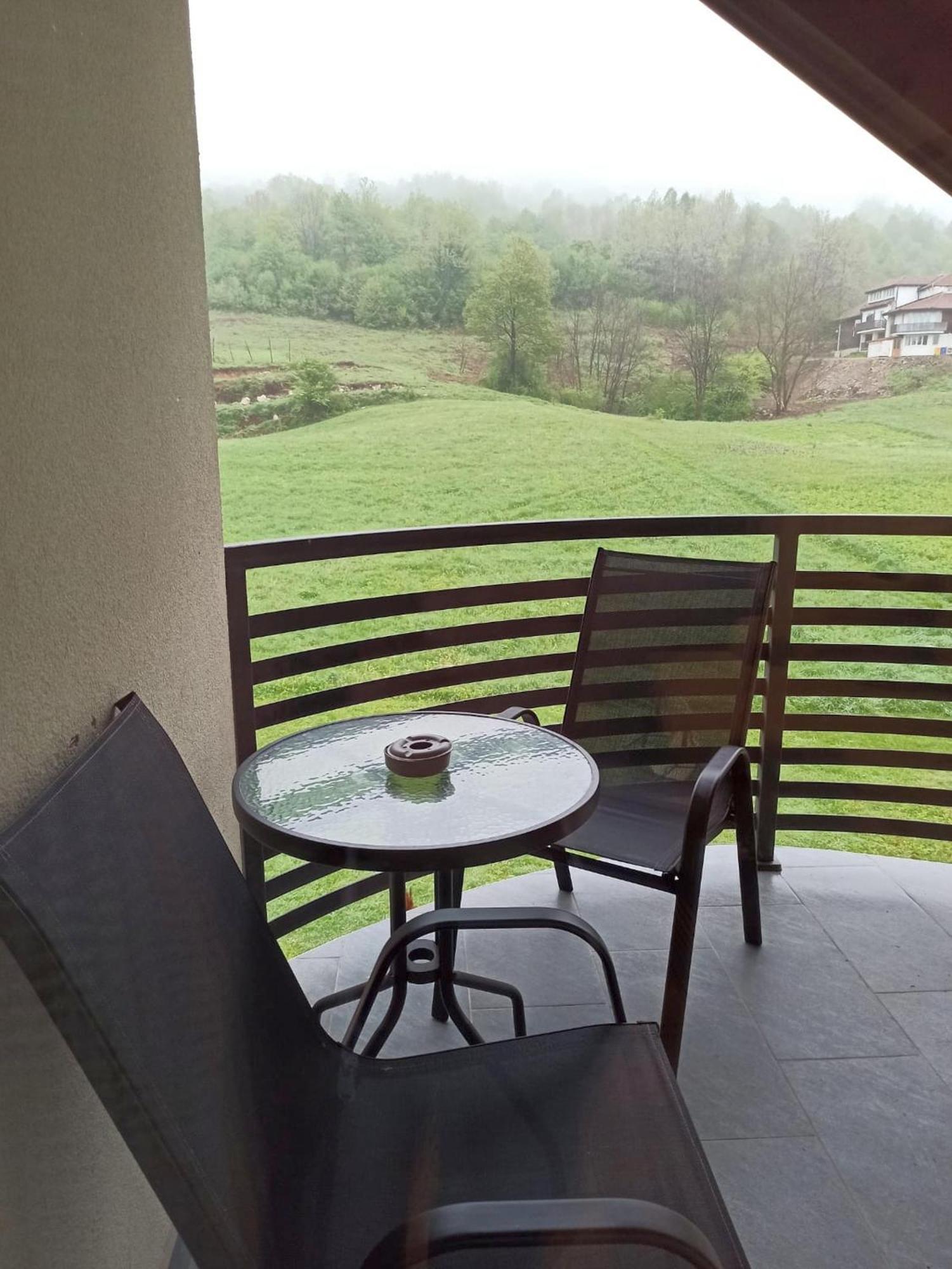 Apartmani Leptir Rakovica Exteriör bild